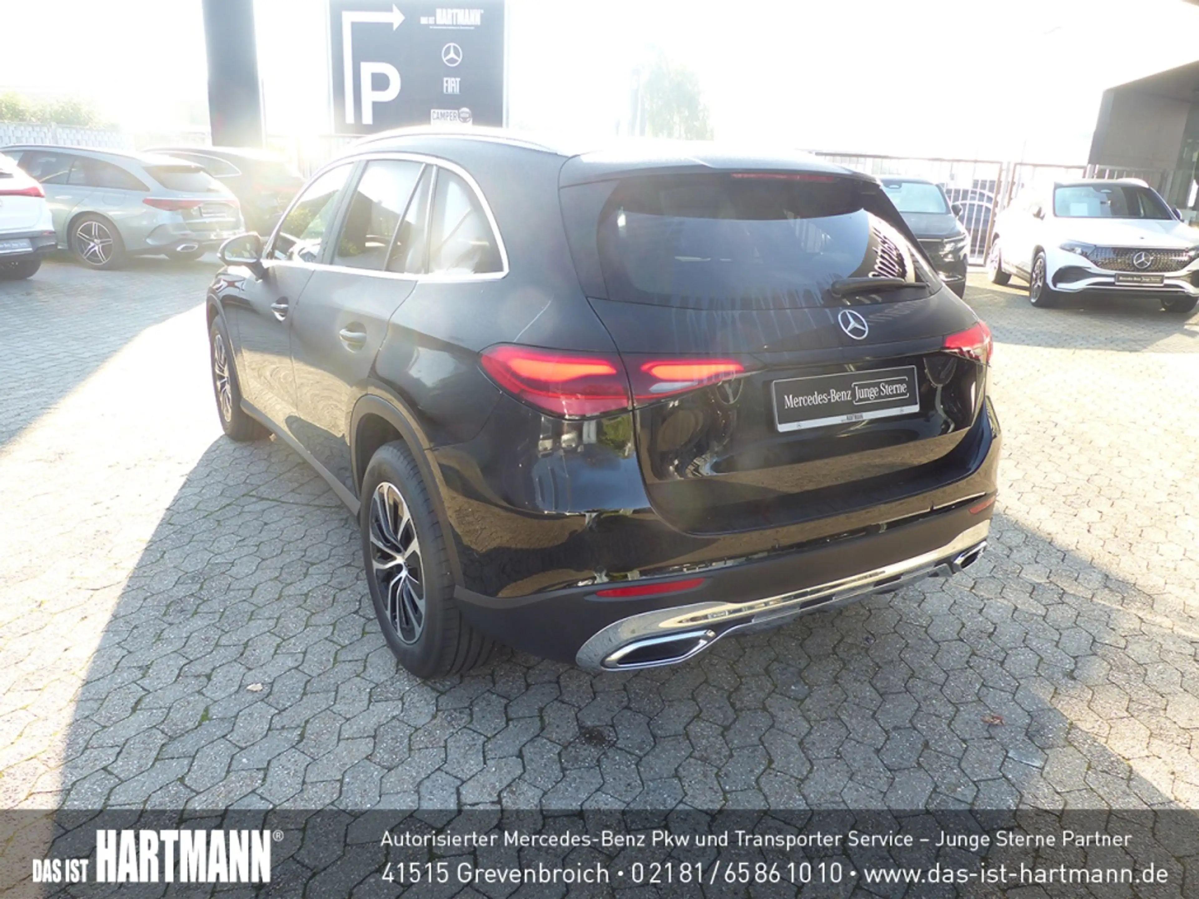 Mercedes-Benz GLC 200 4M AVANTGARDE+AHK+DISTRNIC+TOTWNKL+MEMRY — photo 3
