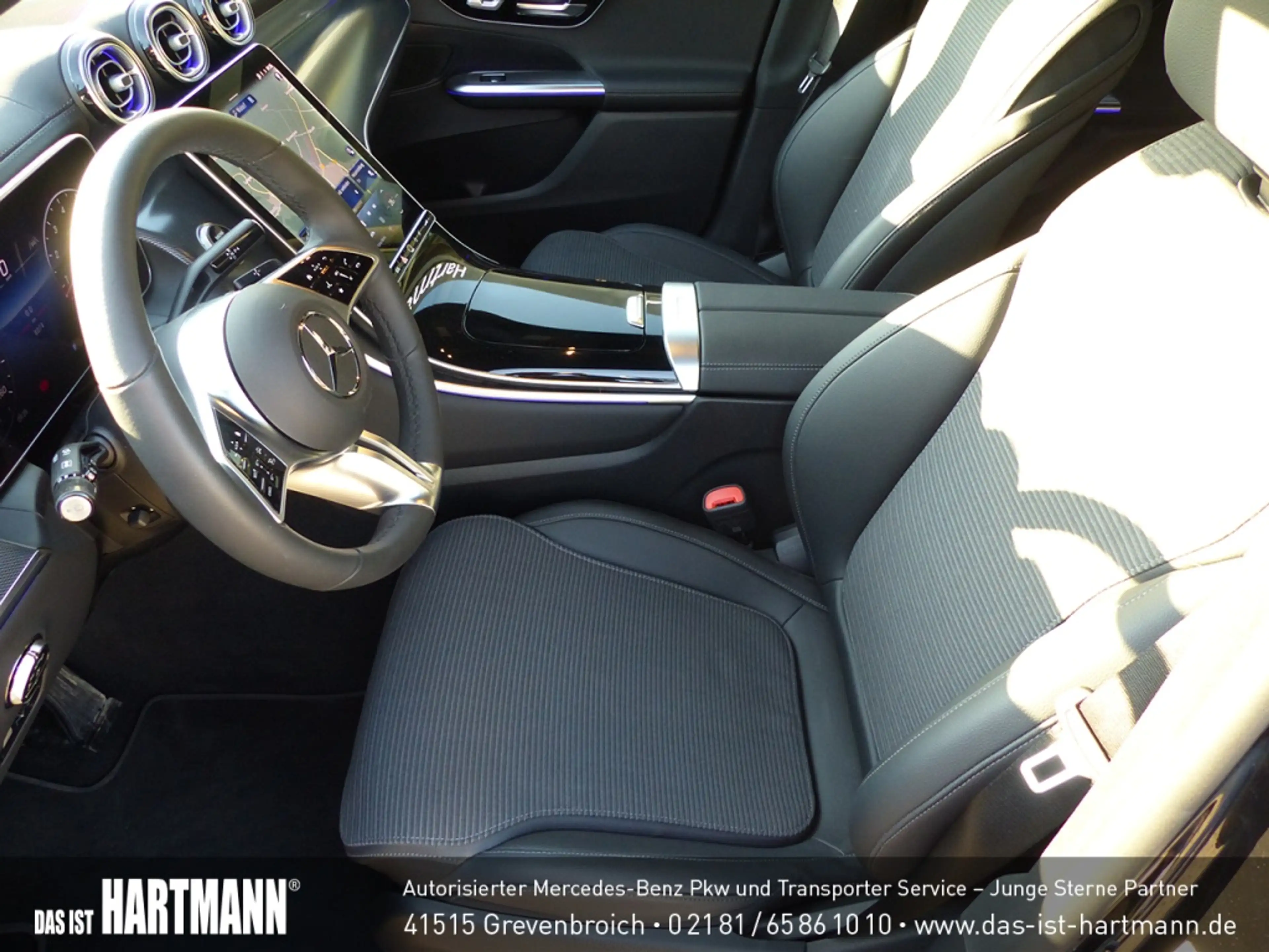 Mercedes-Benz GLC 200 4M AVANTGARDE+AHK+DISTRNIC+TOTWNKL+MEMRY — photo 4