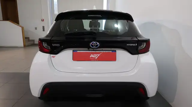Toyota Yaris view 9