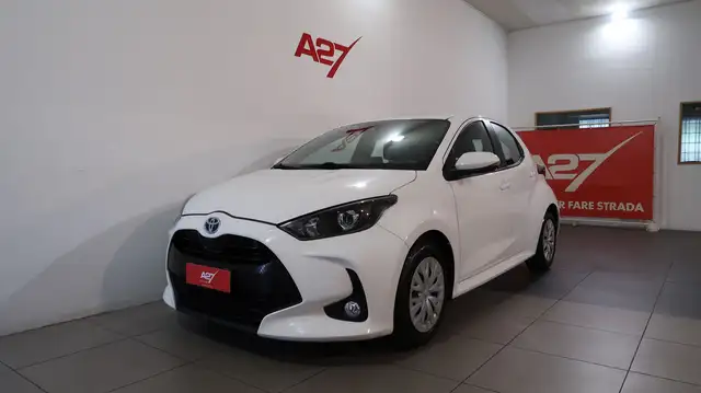 Toyota Yaris view 13
