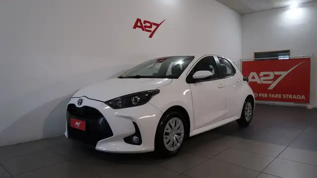 Toyota Yaris view 12