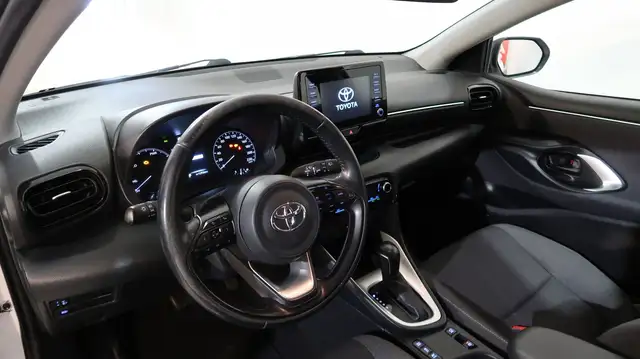 Toyota Yaris view 2