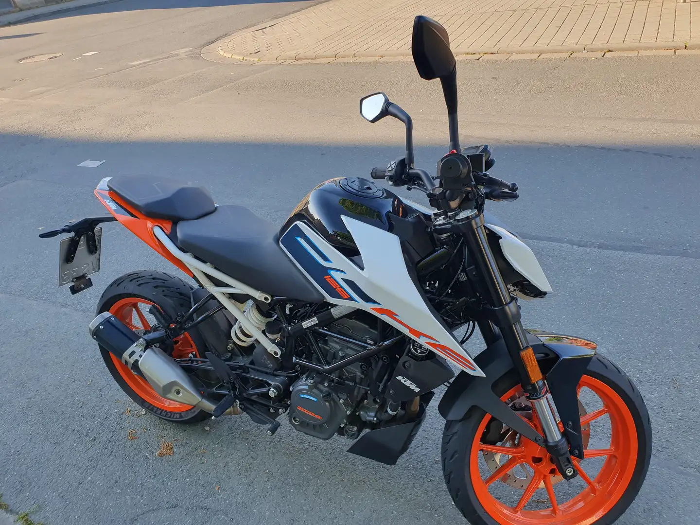 KTM 125 Duke ABS TIEFERLEGT Euro 5 Weiß - 1