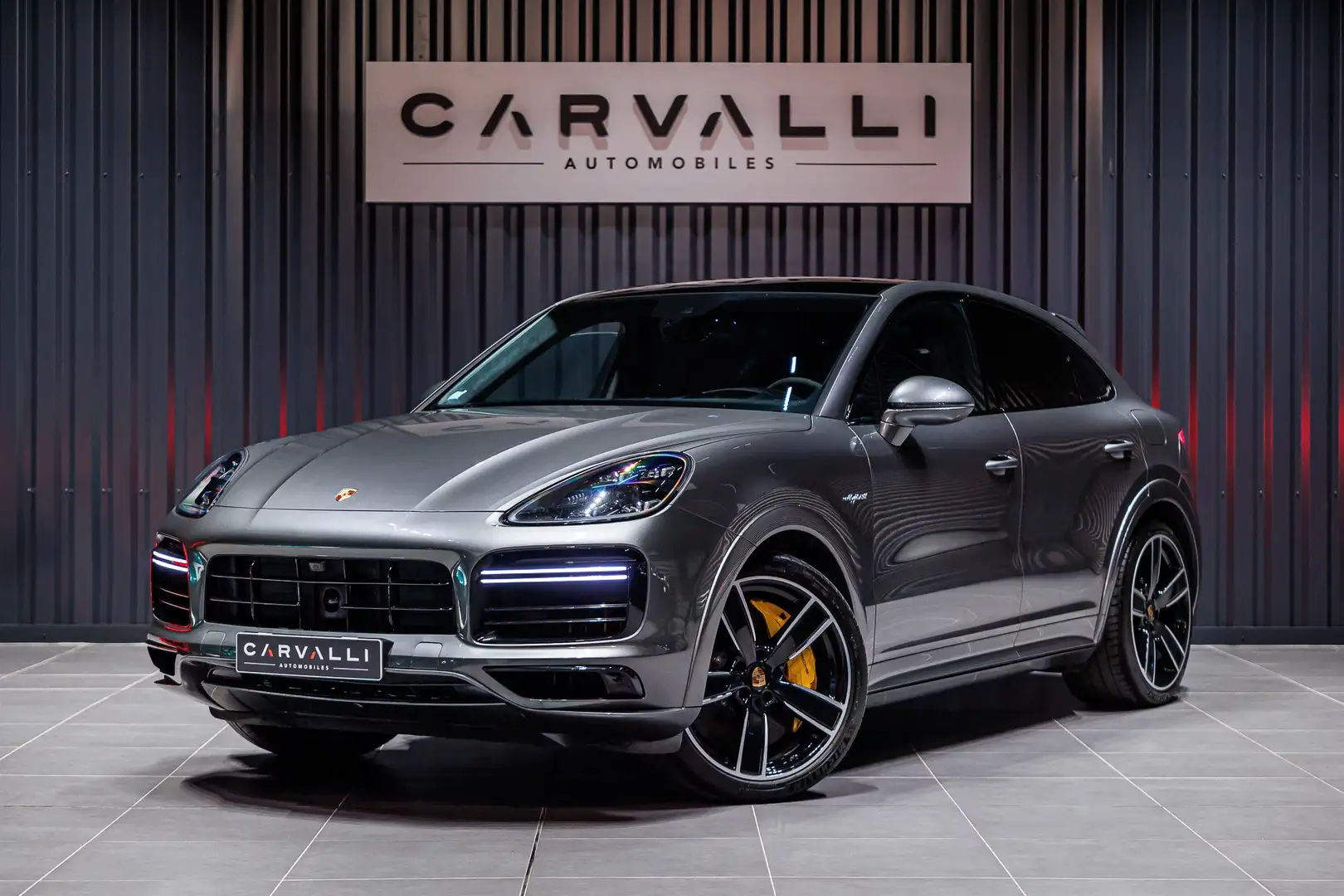 Porsche Cayenne Coupe 4.0 V8 680 ch Tiptronic BVA Turbo S E-Hybrid Gris - 1