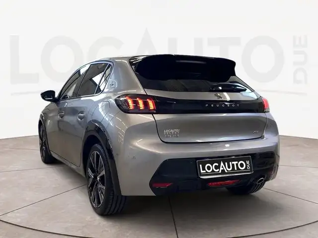 Peugeot 208 view 5
