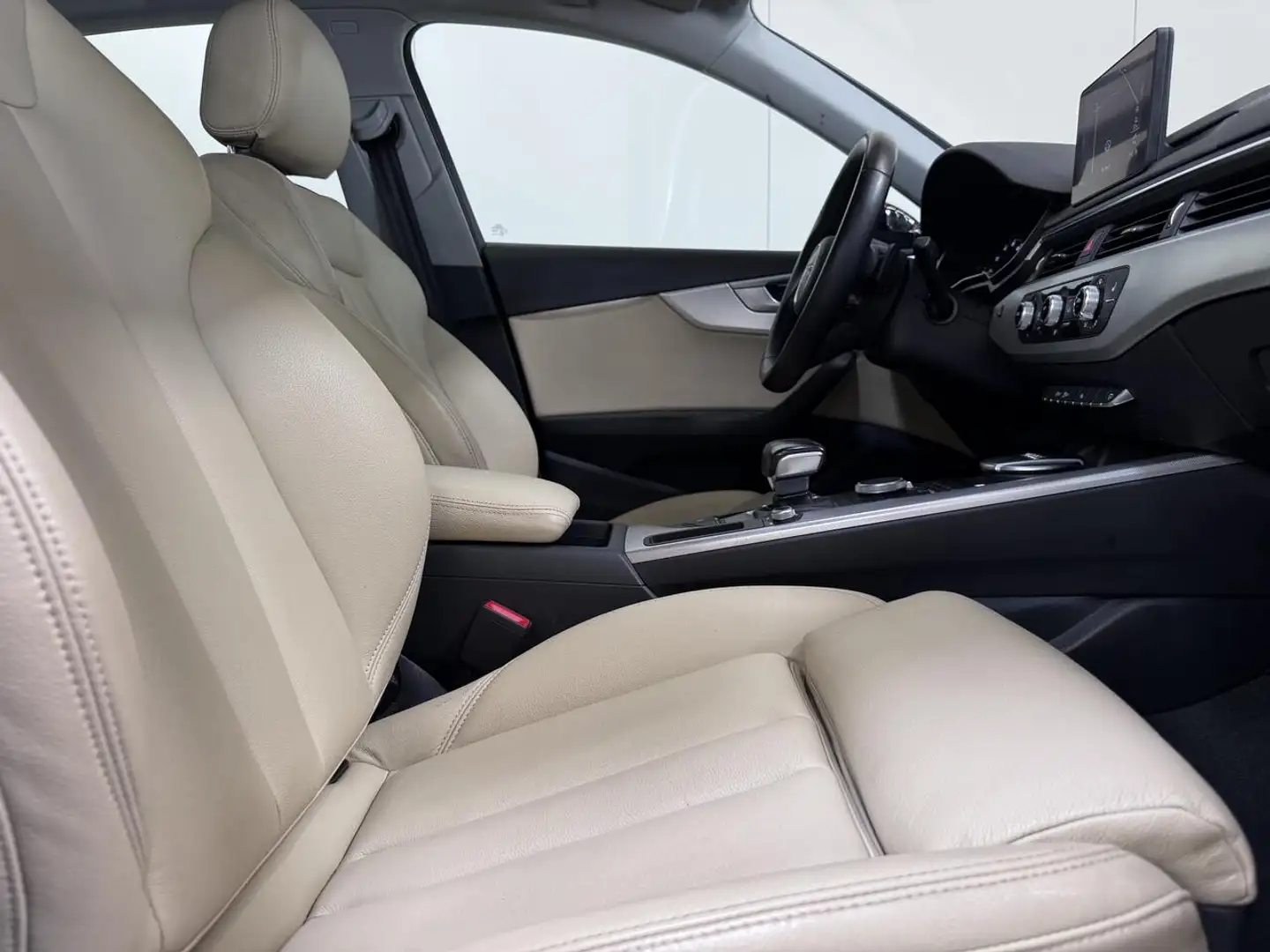 Audi A4 Berline 1.4 TFSI Benzine Autom. - Topstaat! Nero - 2