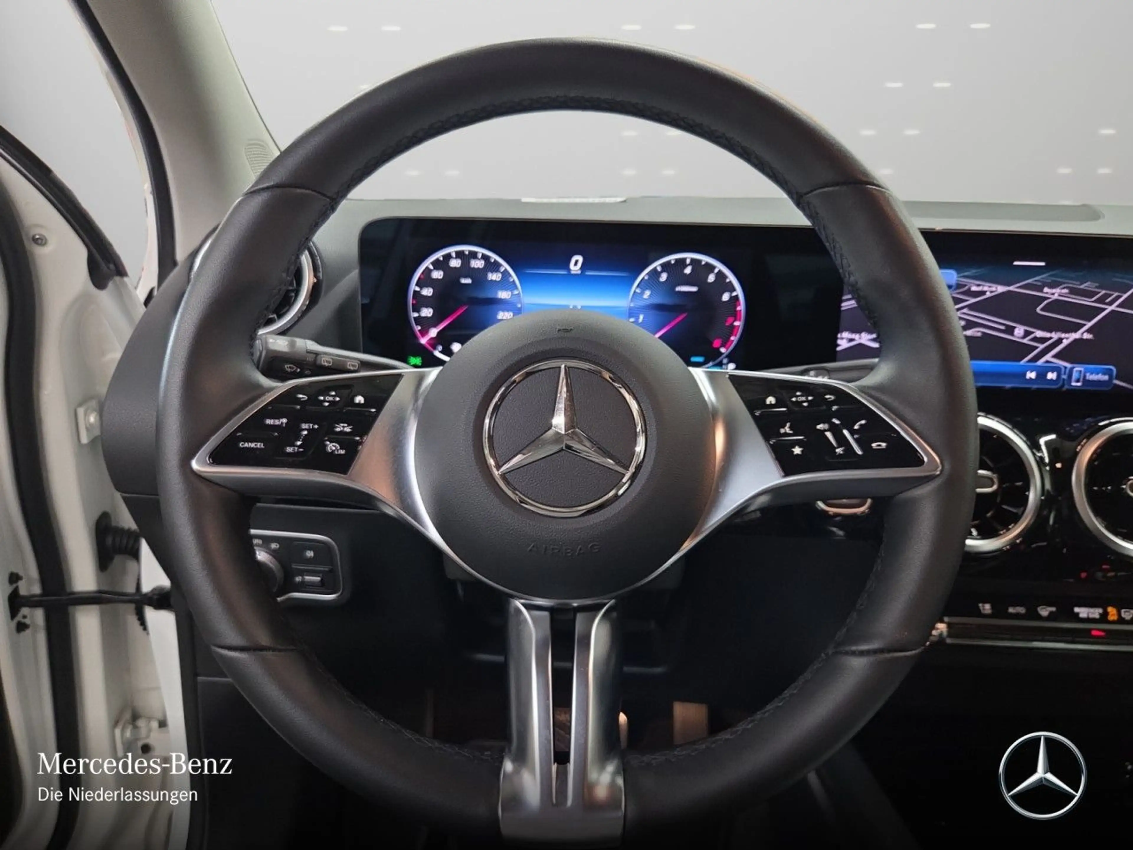 Mercedes-Benz GLA 180 PROGRESSIVE+360°+LED+TOTW+7G — photo 14