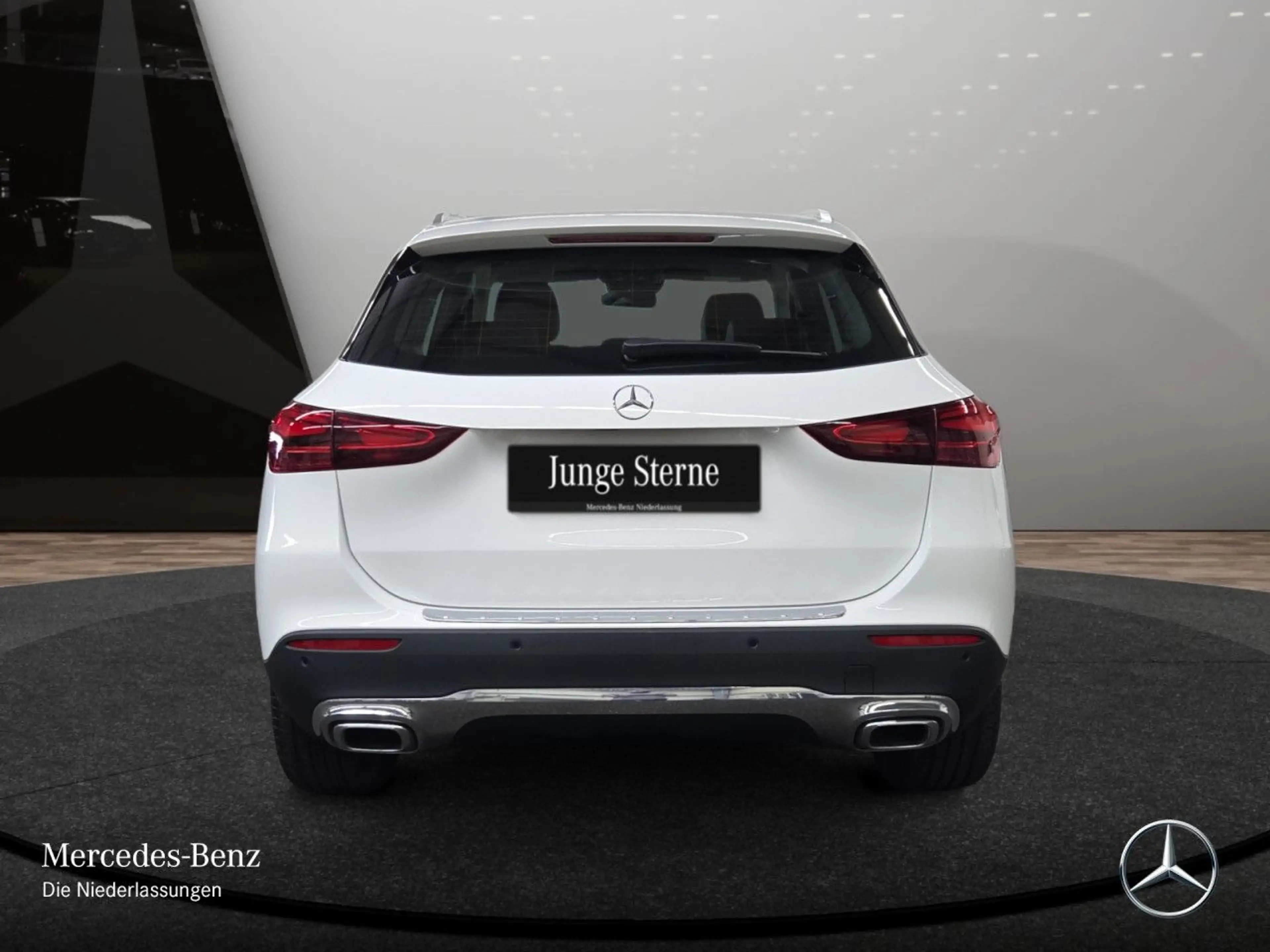 Mercedes-Benz GLA 180 PROGRESSIVE+360°+LED+TOTW+7G — photo 9