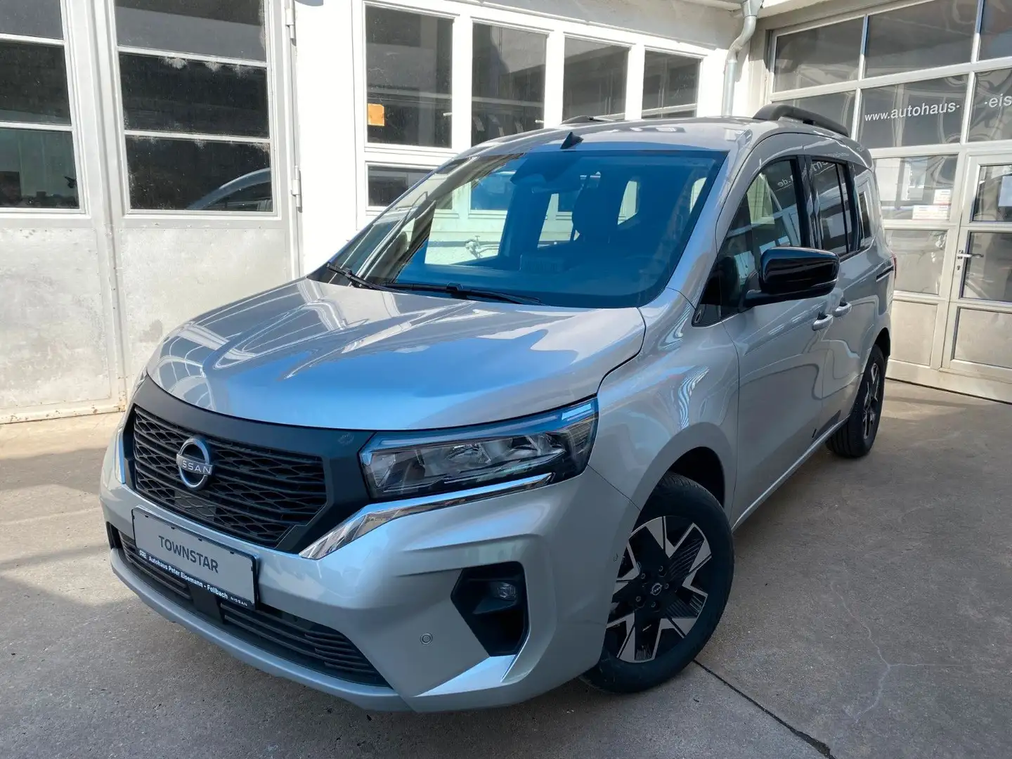 Nissan Townstar L1 DIG-T 130 7AT N-CONNECTA Design Silber - 1