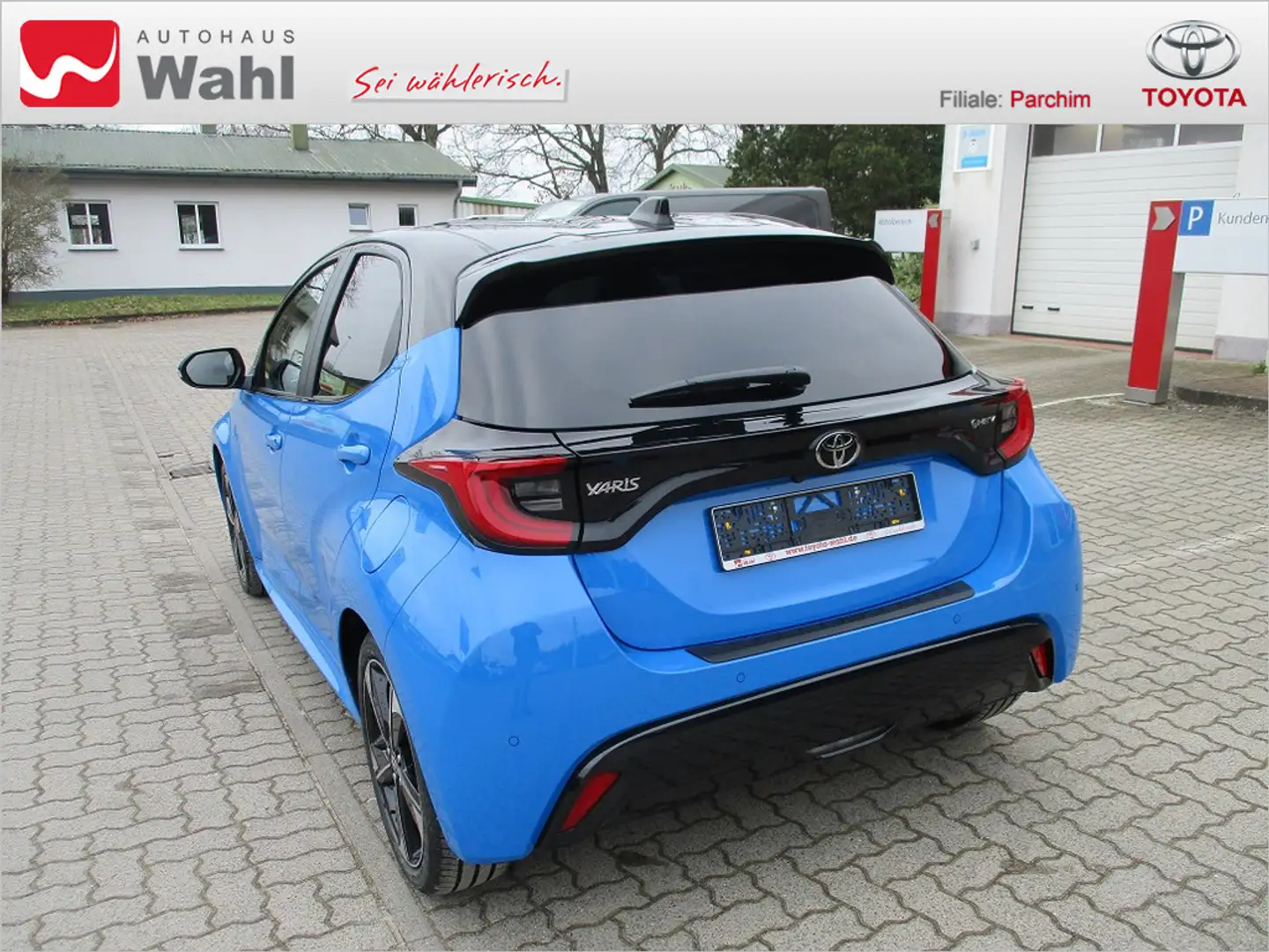 Toyota Yaris Hybrid 1.5 VVT-i Premiere Edition,Leder,Navi,SHZ Blau - 2