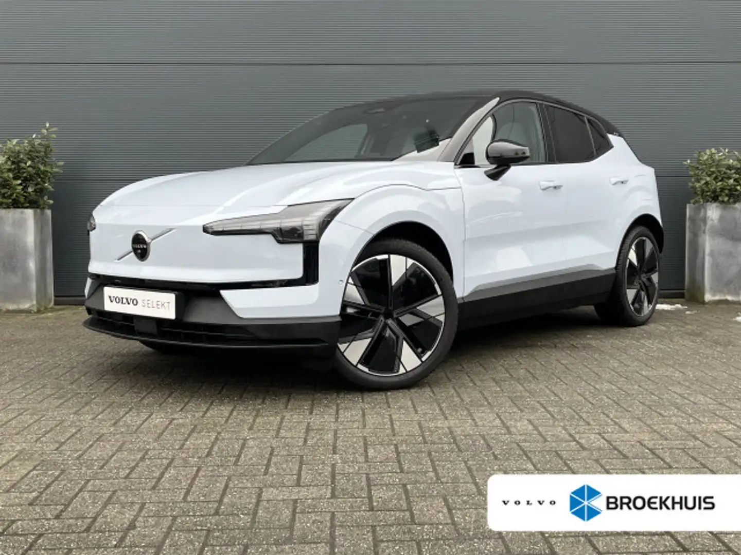 Volvo EX30 Twin Motor Performance Ultra 69 kWh | 22 kW lader Blauw - 1