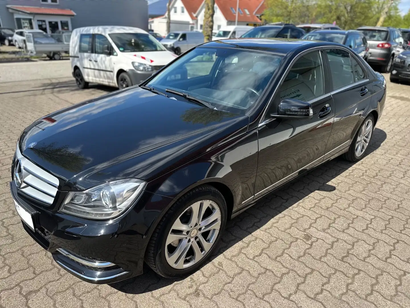 Mercedes-Benz C 180 CGI BlueEfficiency/NAVI/SHZ/TEMP/2HD/XENON Schwarz - 2