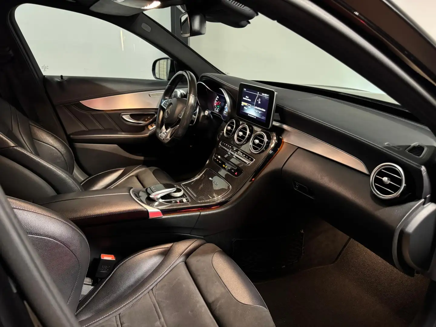 Mercedes-Benz C 63 AMG PANO KEYLESS 360' VOL' Noir - 2