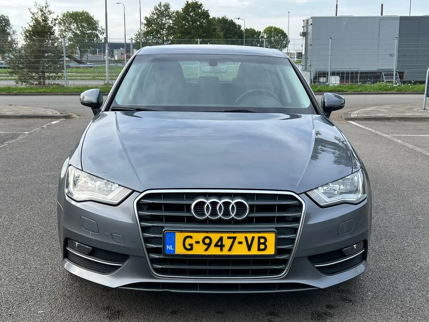 Audi A3 Sportback 1.6 TDI 81kW Ambition Sport Edition - NA Grijs - 2
