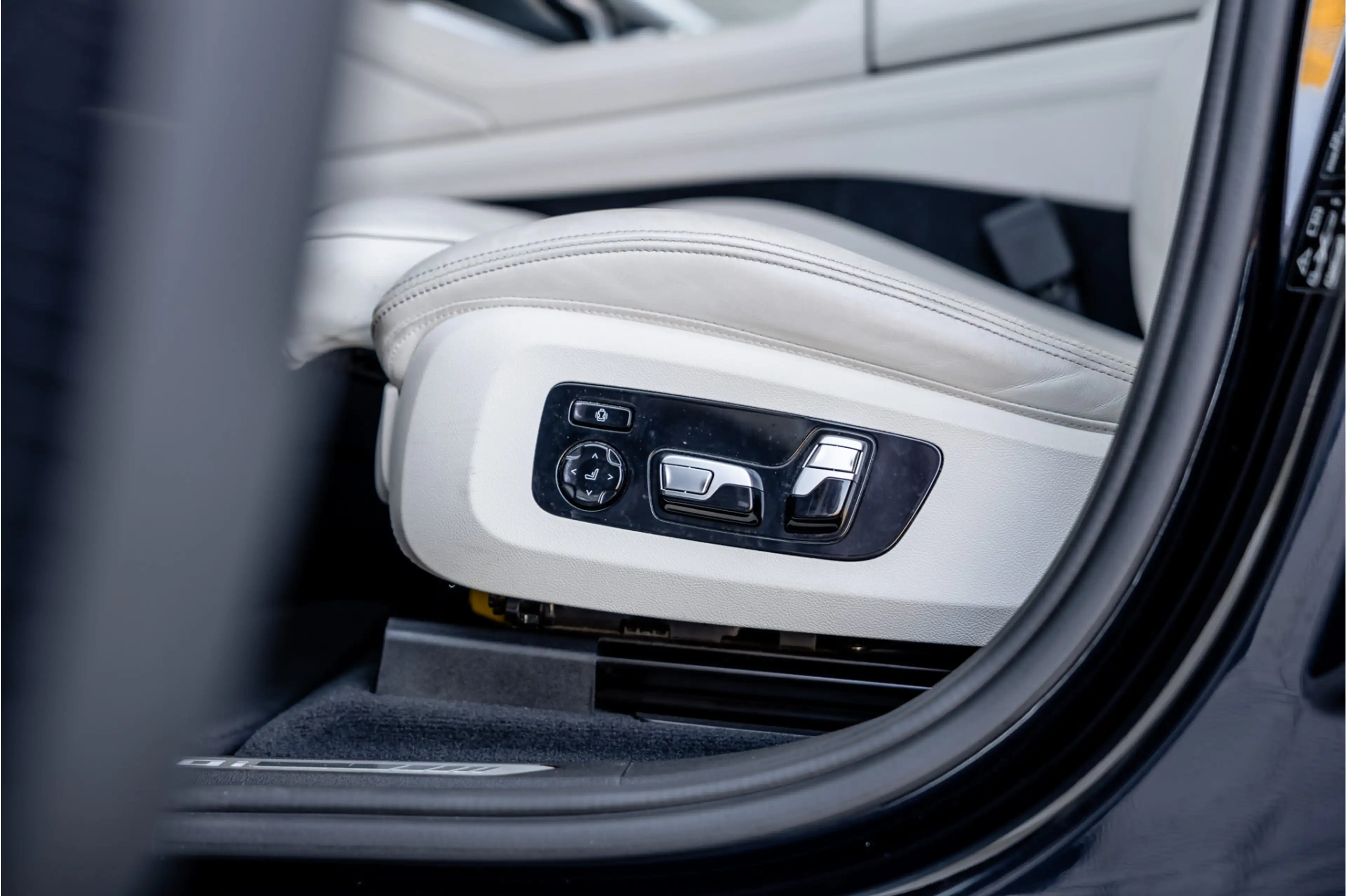 BMW X6 M50i High Executive - M Sport | Panorama | 4-wiels — photo 9