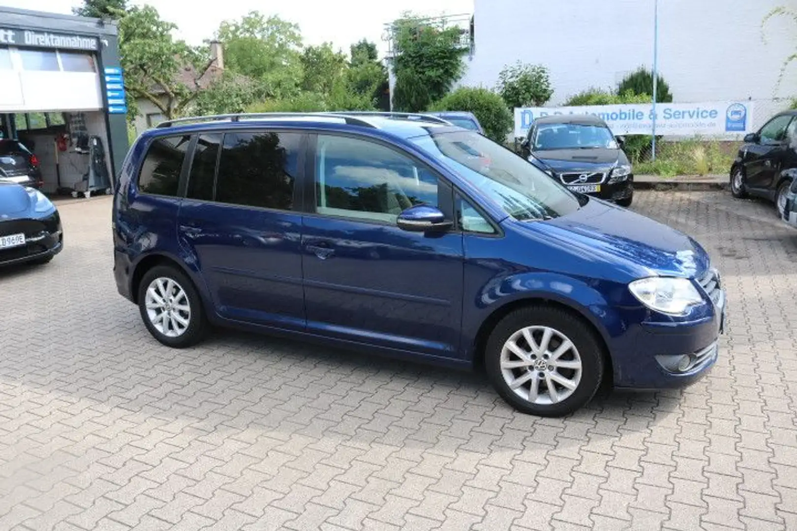 Volkswagen Touran Freestyle BlueMotion AHK Blau - 2