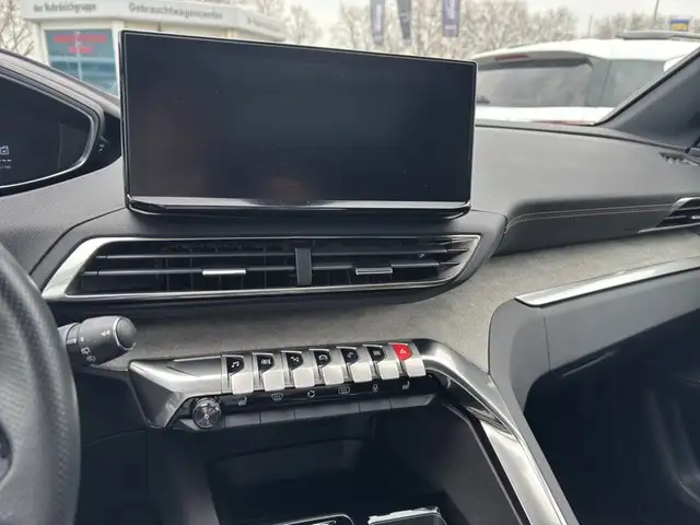 Peugeot 5008 view 12
