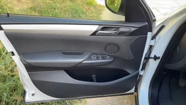 BMW X3 view 7