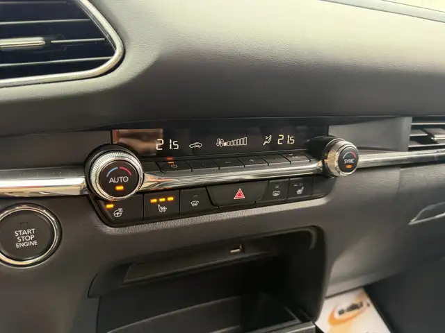 Mazda CX-30 view 11