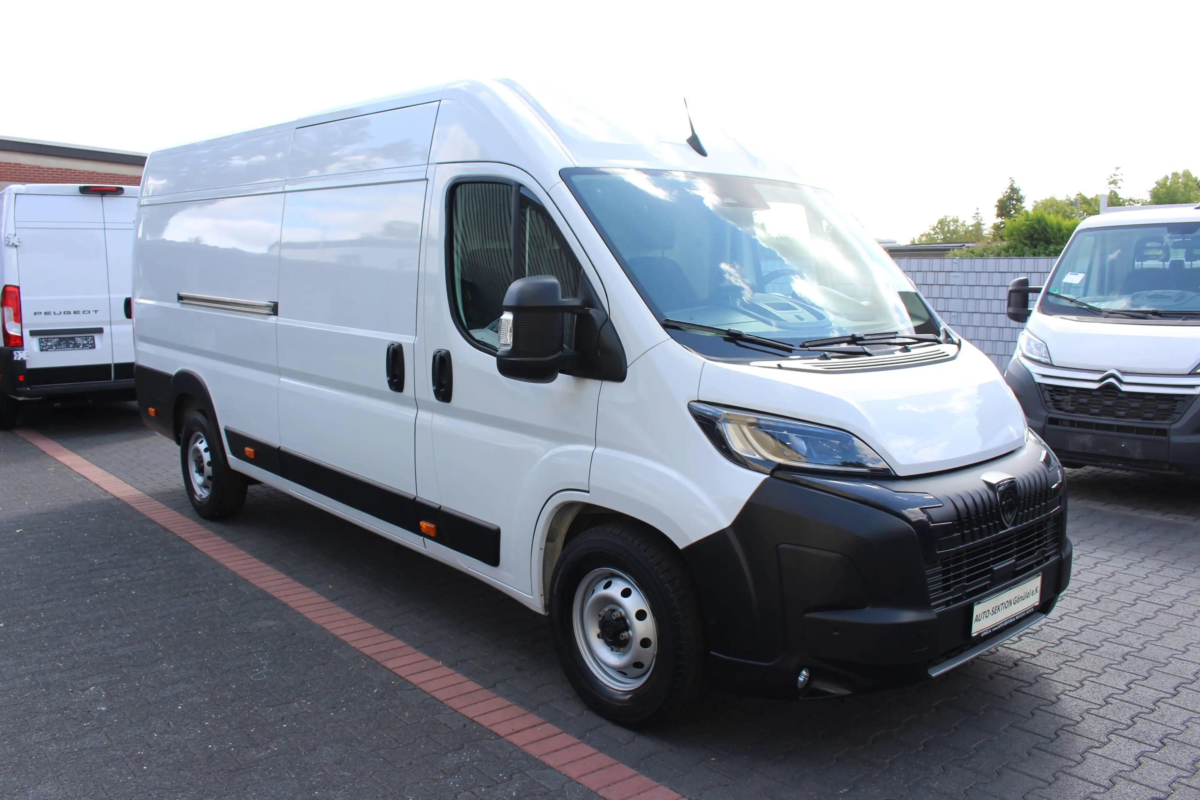 Peugeot Boxer 35 L4H2 180 Automatik *ACC*Kamera*360°PDC