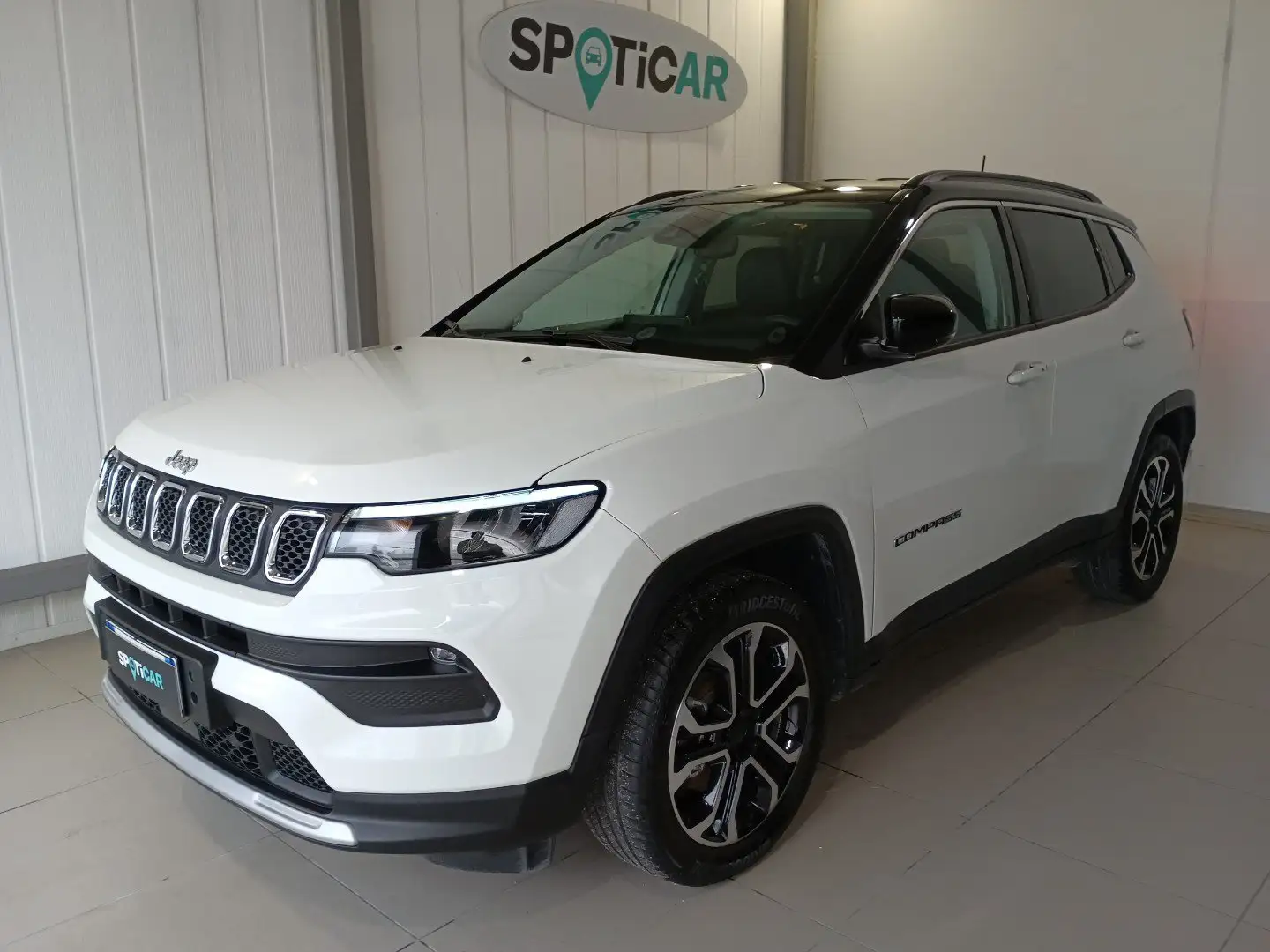 Jeep Compass Compass 1.5 Turbo T4 130 CV MHEV 2WD Limited Weiß - 1