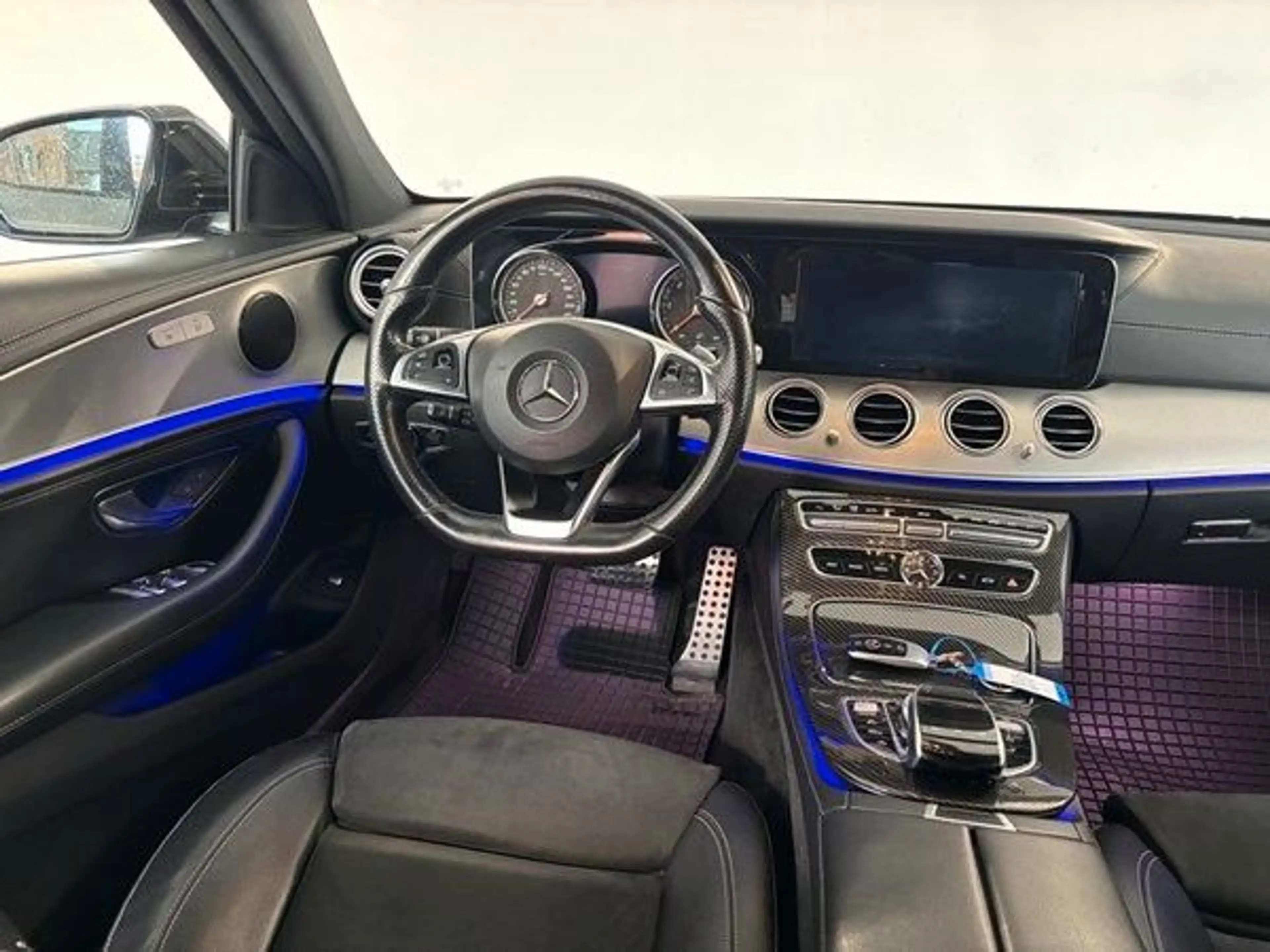 Mercedes-Benz E 350 d T 9G-TRONIC AMG Line / Night-Paket — photo 8