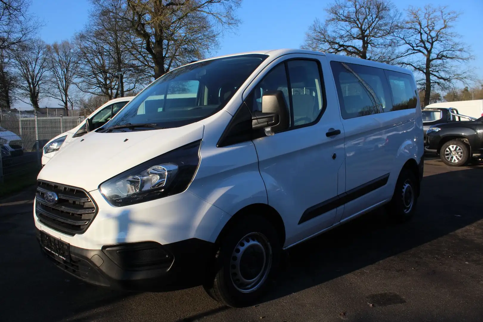 Ford Transit Custom Kombi 320 L1 (9 Sitzer) Blanc - 1