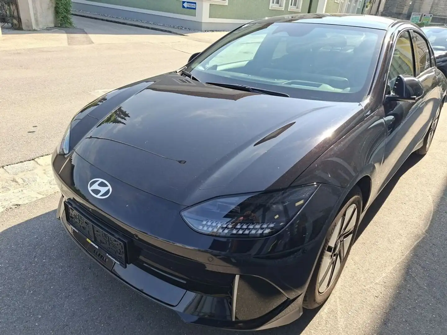 Hyundai IONIQ 6 Elektro 77,4kWh 4WD Top Line Long Range Au Schwarz - 1