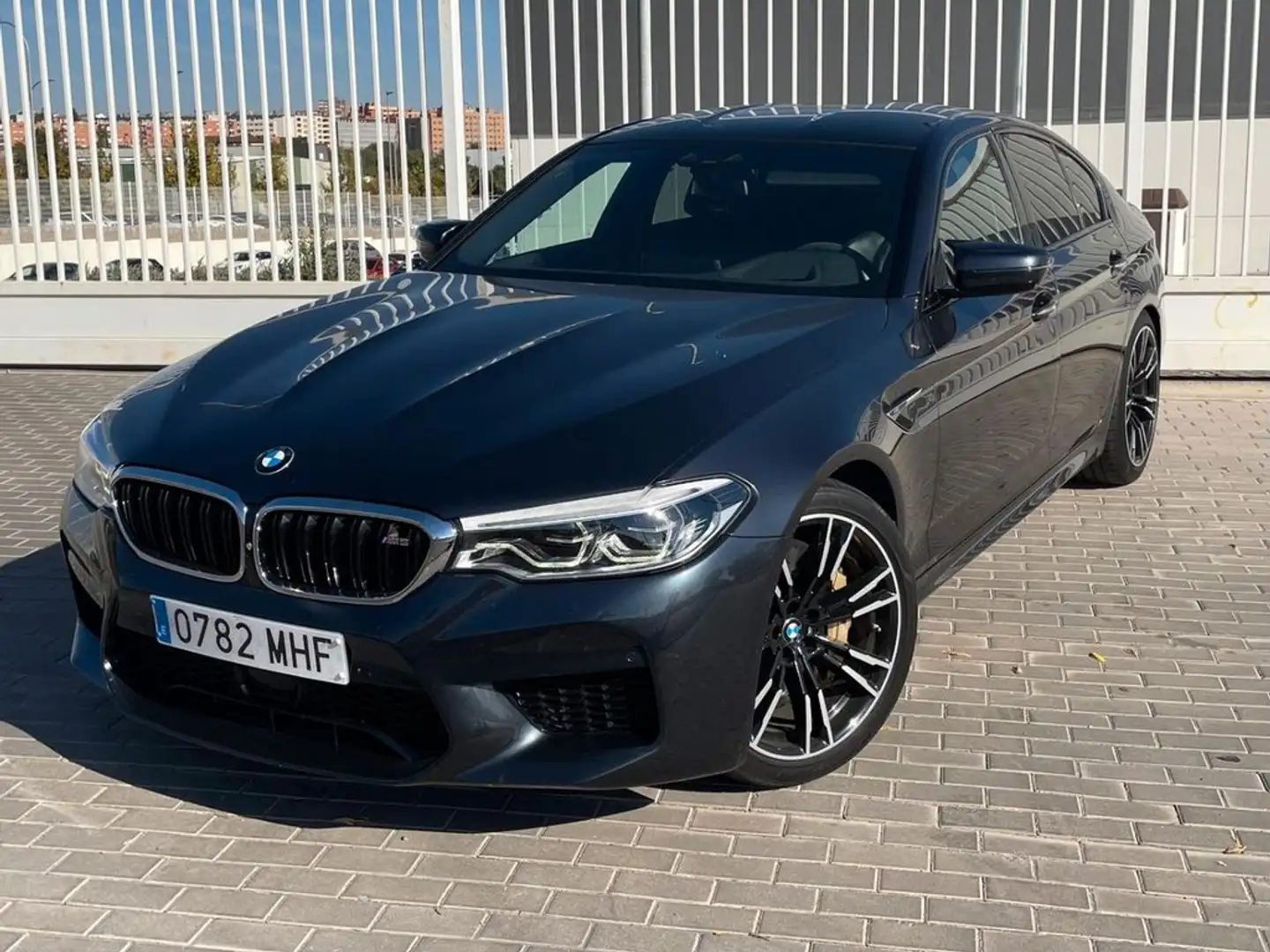BMW M5 Negro - 1