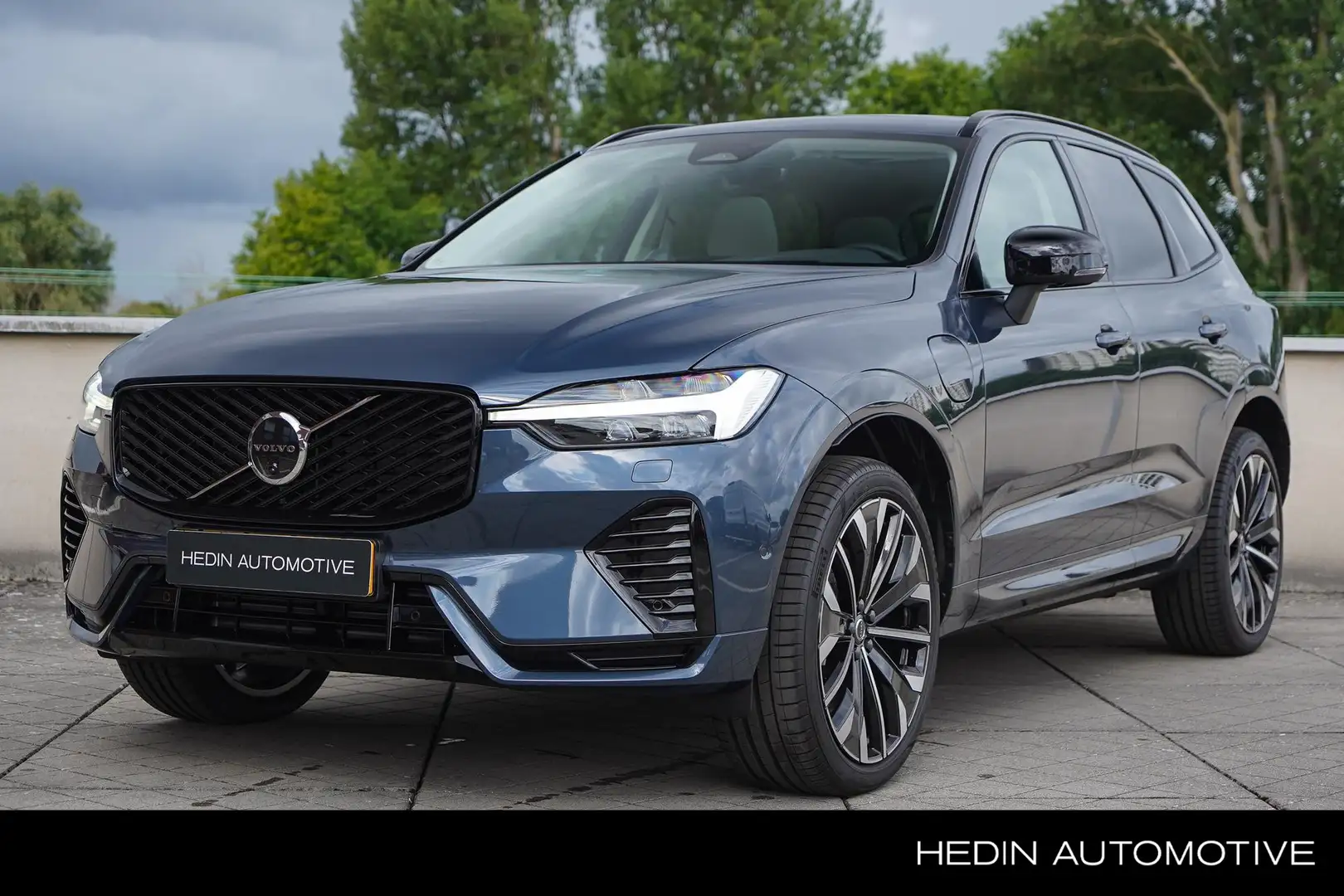 Volvo XC60 2.0 T6 Plug-in hybrid AWD Ultra Dark MY26 | Execut Bleu - 1