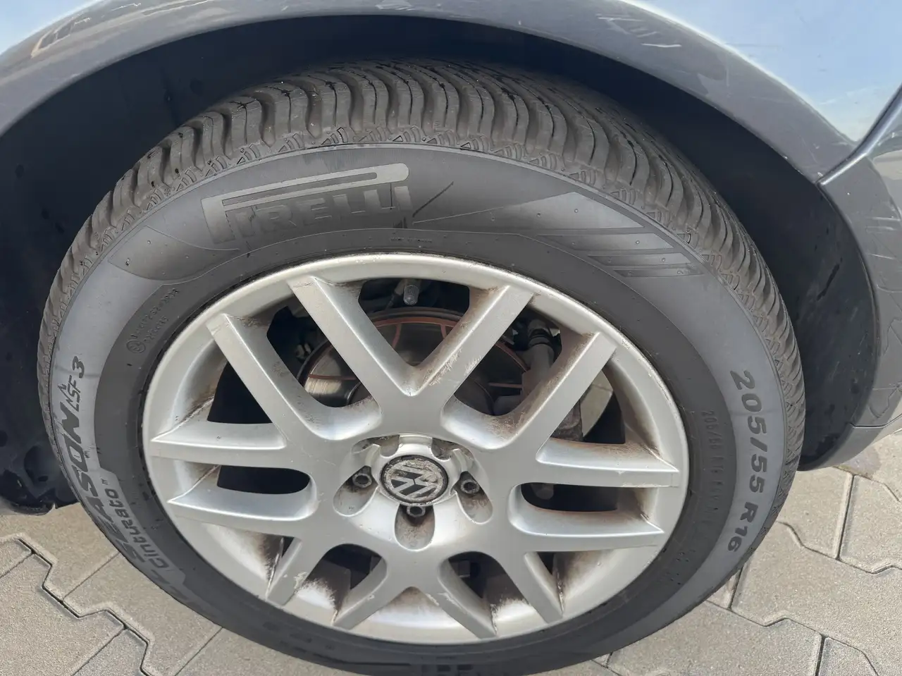 Volkswagen Golf 5p 1.6 Highline 105cv, foto 8