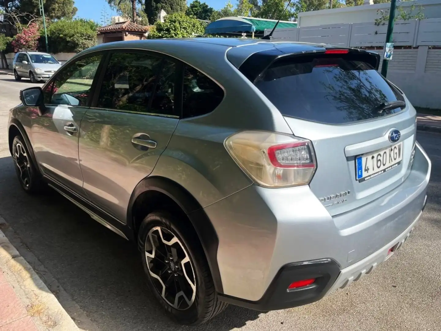 Subaru XV 2.0TD Sport Plateado - 2