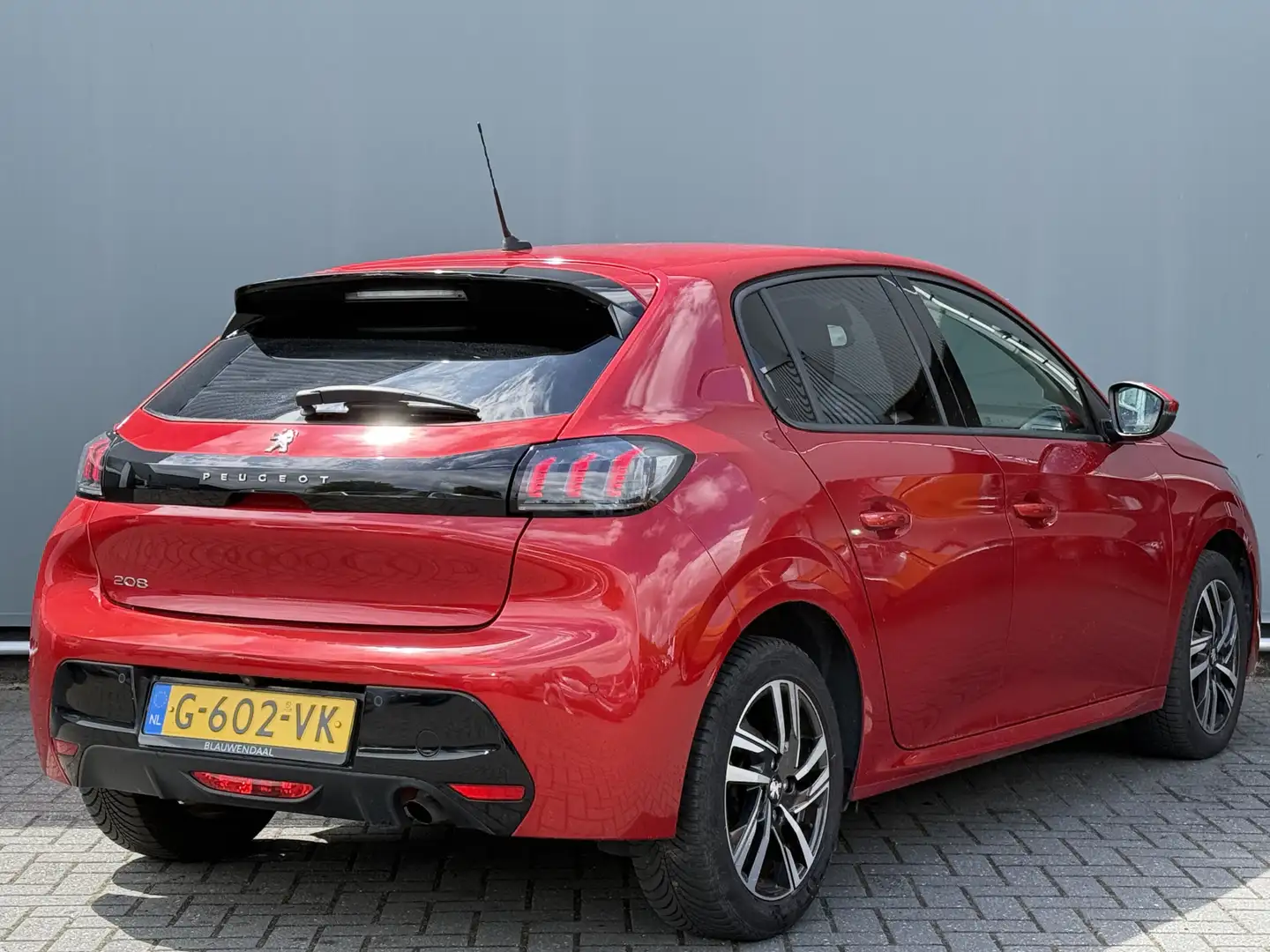 Peugeot 208 Model 2020 1.2 101 PK Blue Lease Allure HALF LEDER Rot - 2