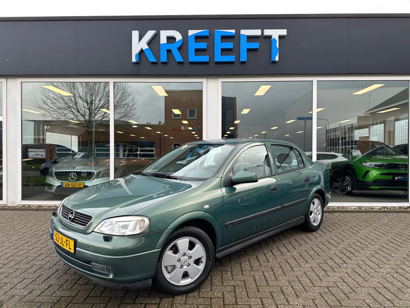 Opel Astra 1.8-16V Elegance Nieuwstaat | Automaat Groen - 1
