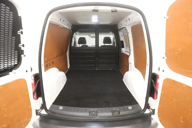 Volkswagen Caddy view 3