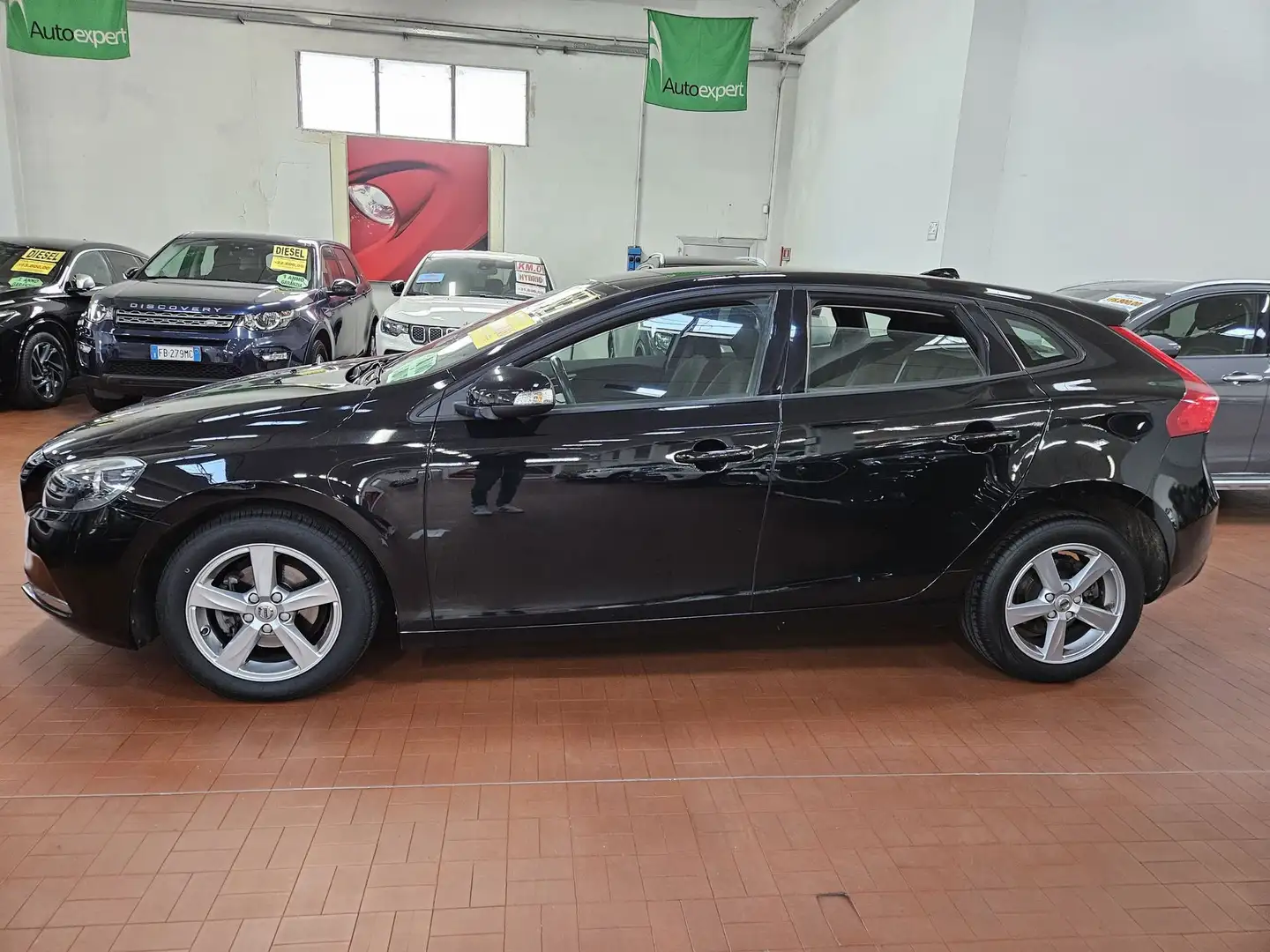 Volvo V40 D2 Kinetic Negro - 2