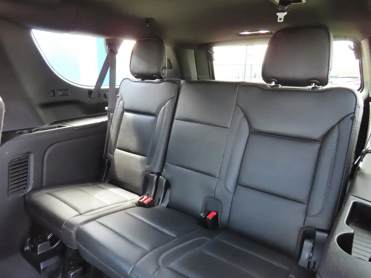 GMC Yukon снимка GMC Yukon