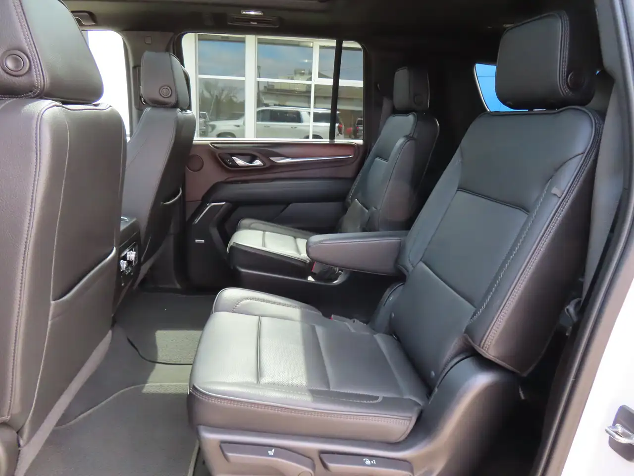 GMC Yukon снимка GMC Yukon