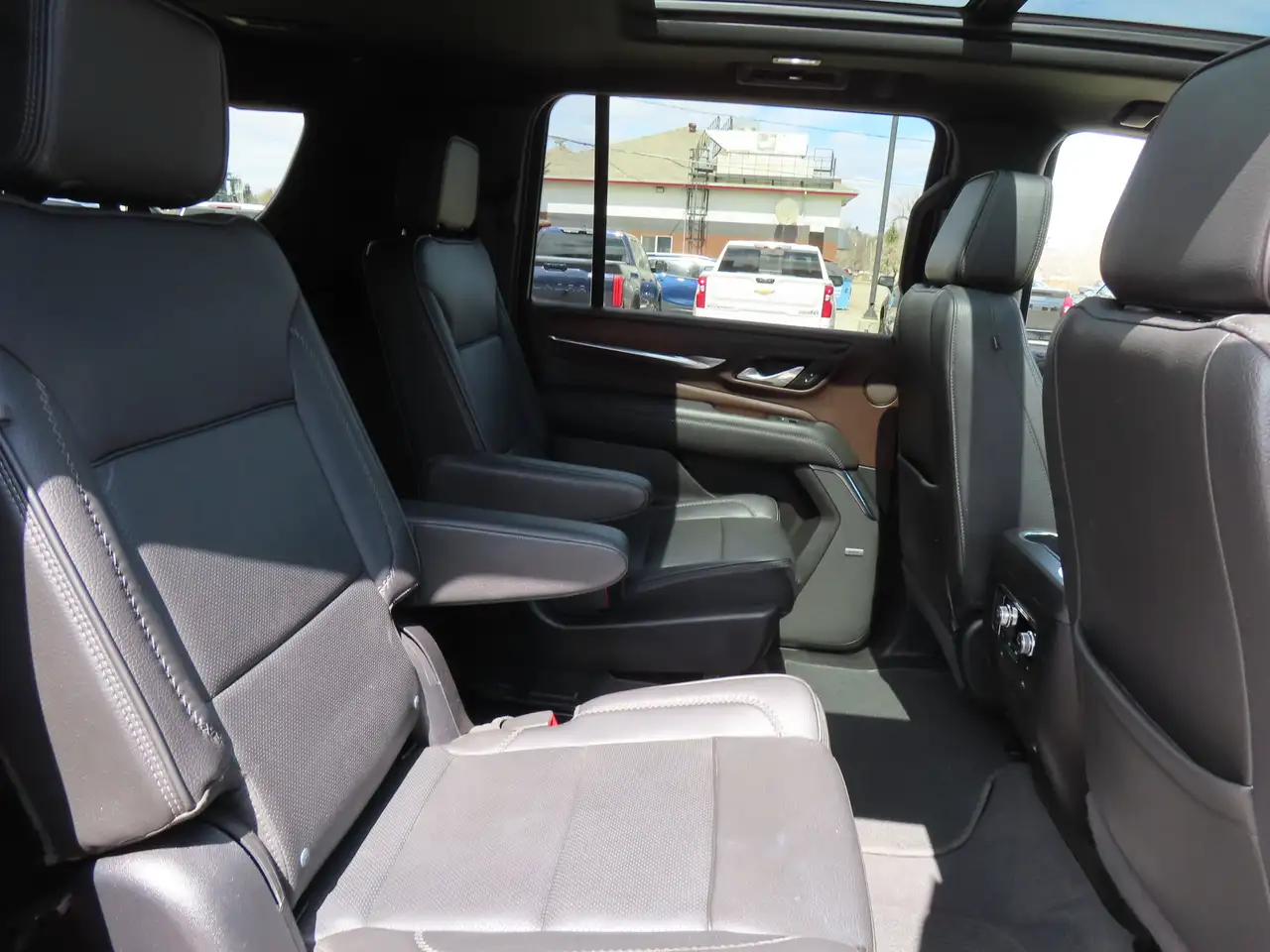 GMC Yukon снимка GMC Yukon
