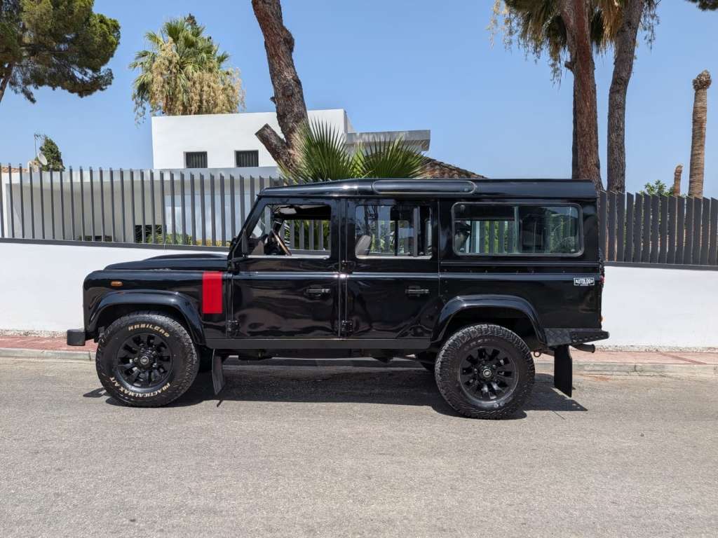 Land Rover Defender 110 SW SE - foto 1