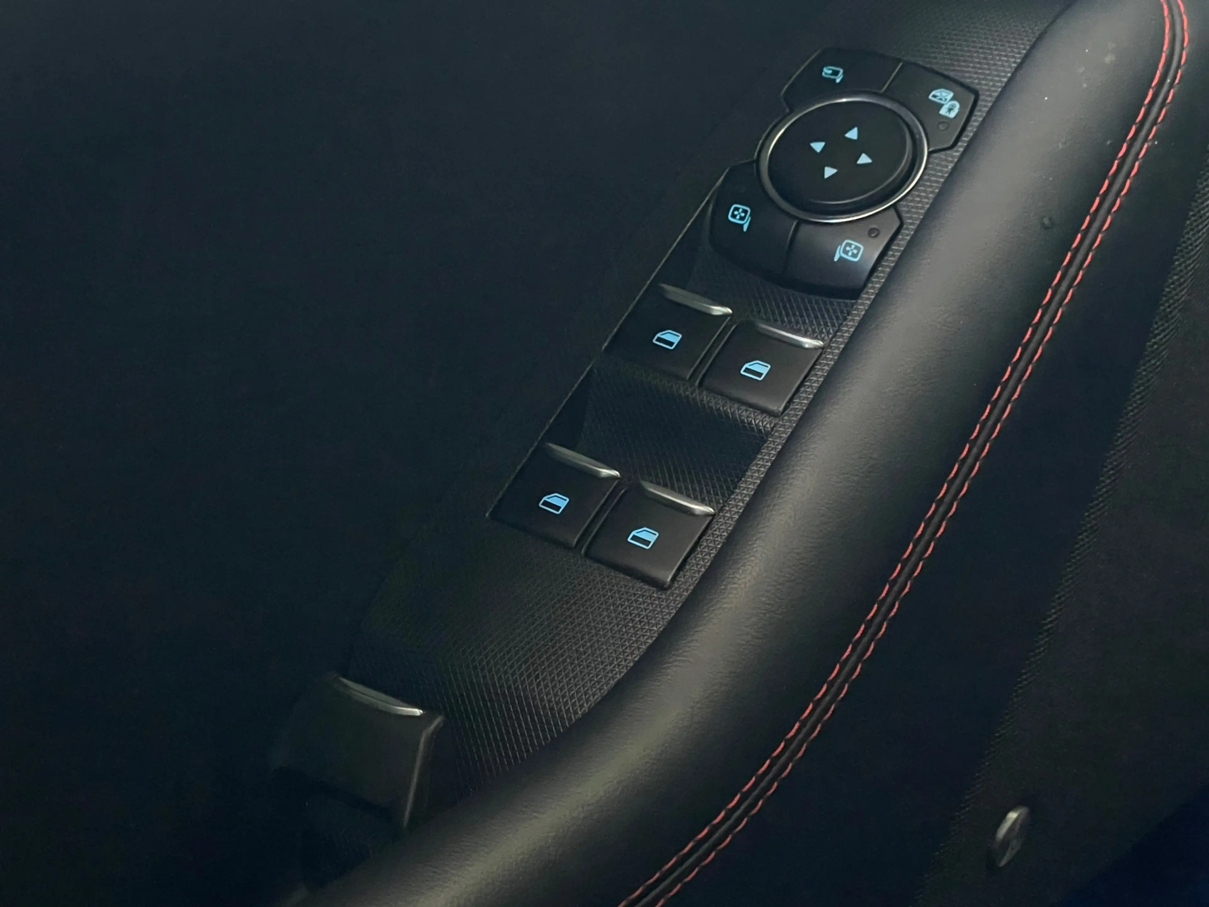 Ford Mustang Mach-E Ford Mustang Mach-E 98kWh SOH 95% PANO Extended Ra — photo 15
