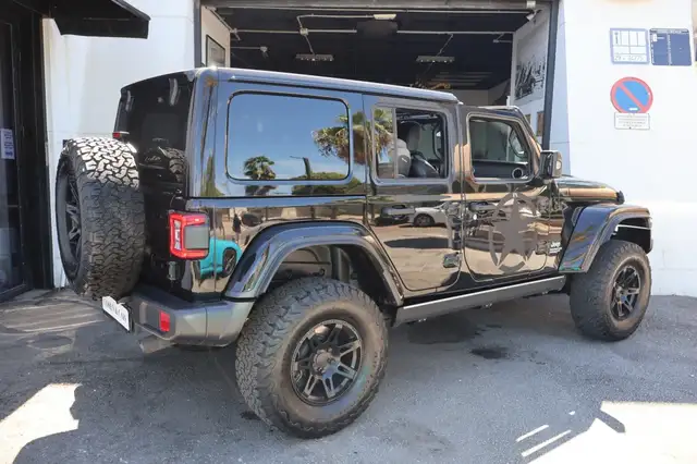 Jeep Wrangler view 6
