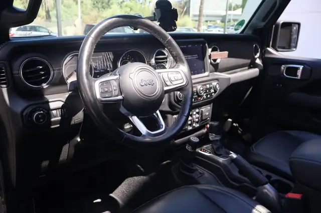 Jeep Wrangler view 13