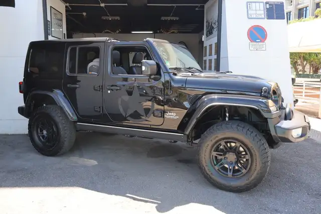 Jeep Wrangler view 4