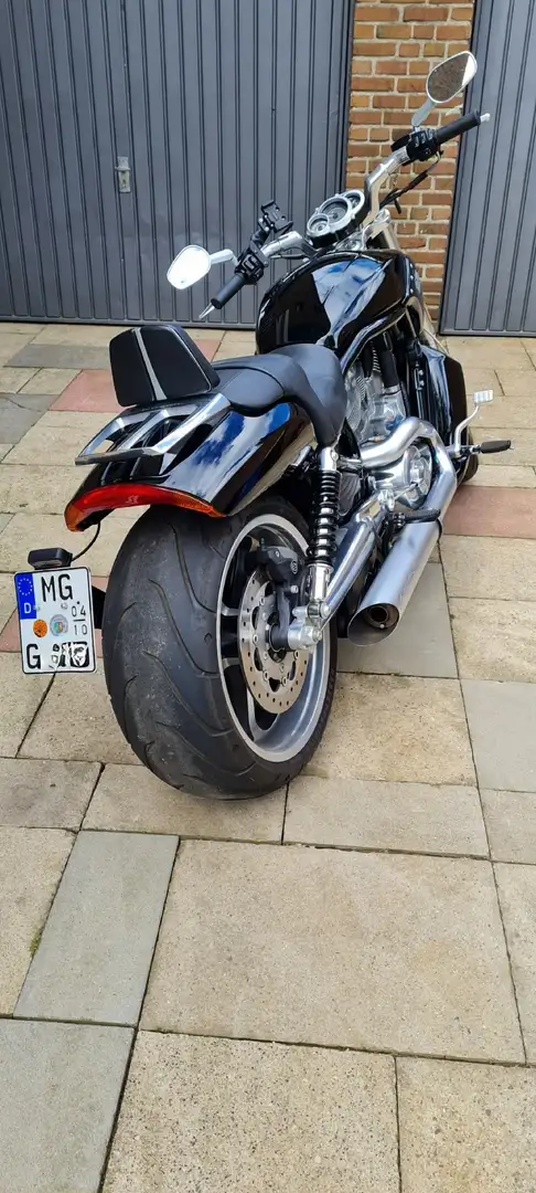 Harley-Davidson V-Rod Schwarz - 1