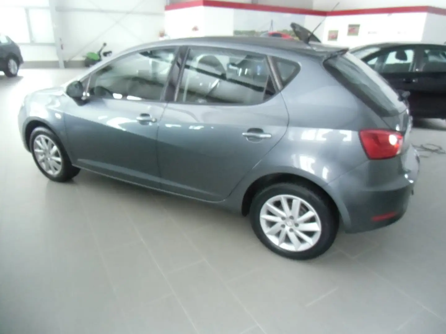 SEAT Ibiza Style Salsa, Navi, Sitzheizung, guter Zustand Grau - 2