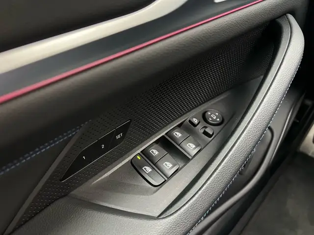 BMW I4 view 18