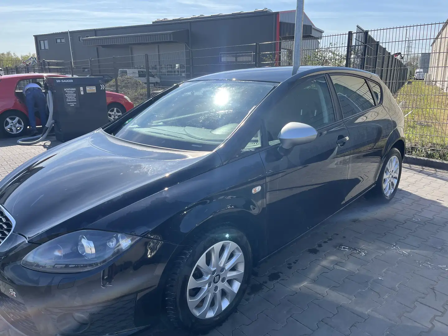 SEAT Leon 2.0 TDI DPF FR - 1