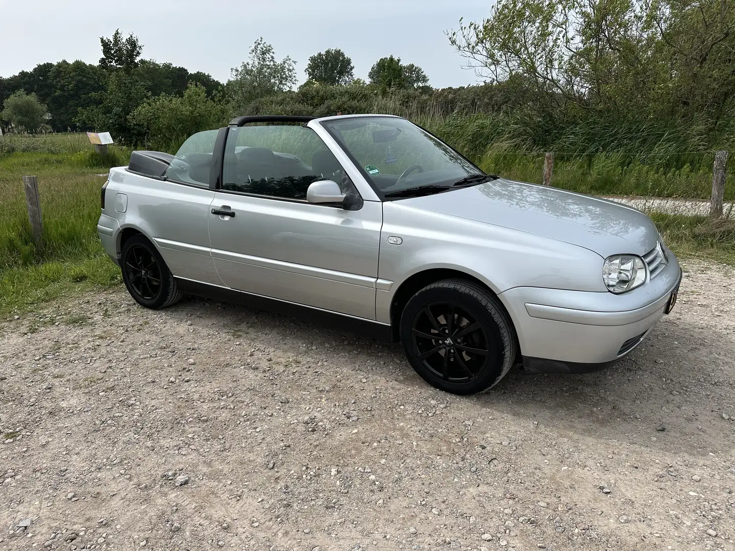 Volkswagen Golf Cabriolet 2.0 Highline Gri - 2