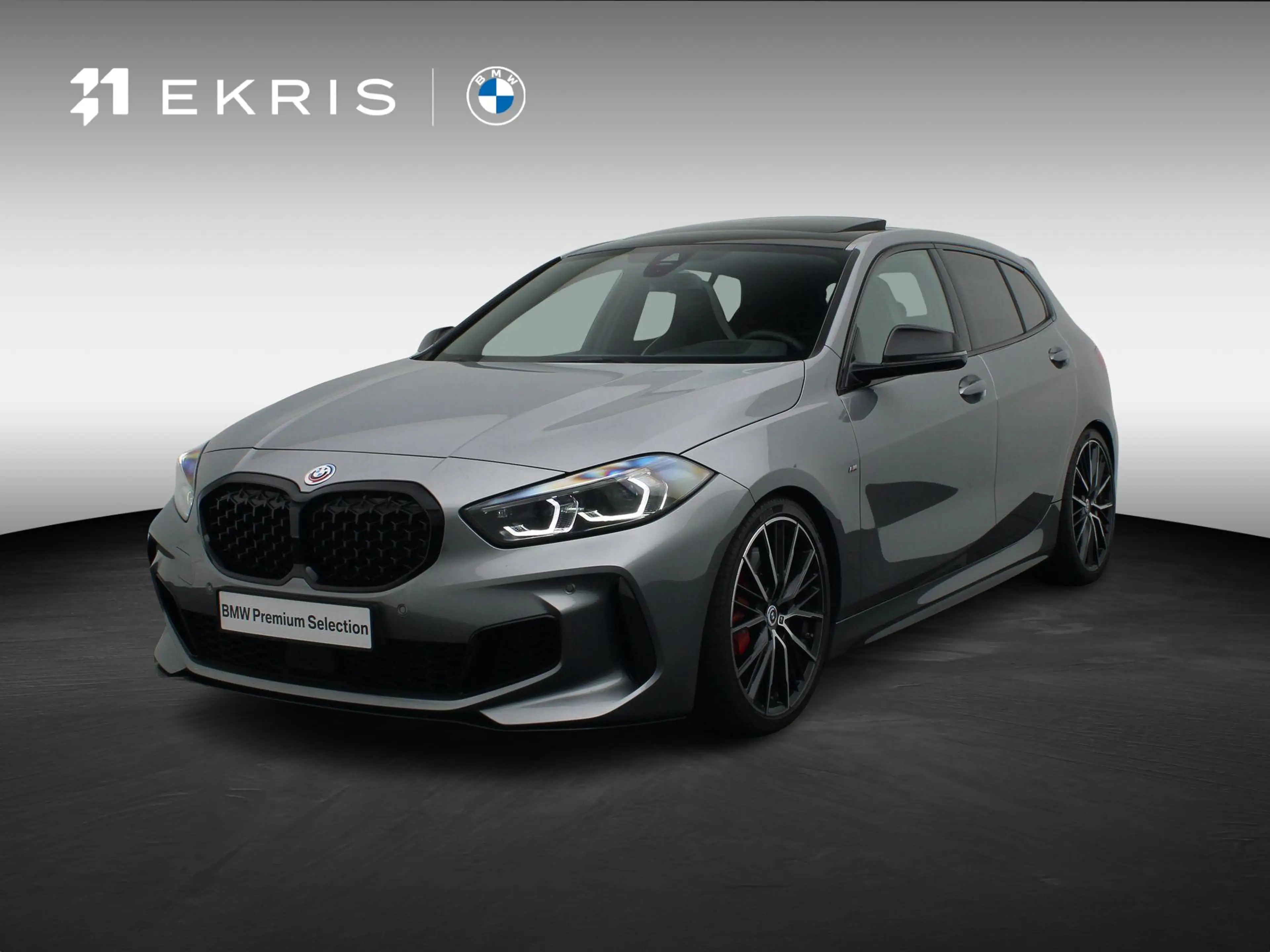 BMW 135 1 Serie 5-deurs M135i xDrive | LED | Leder | HUD |